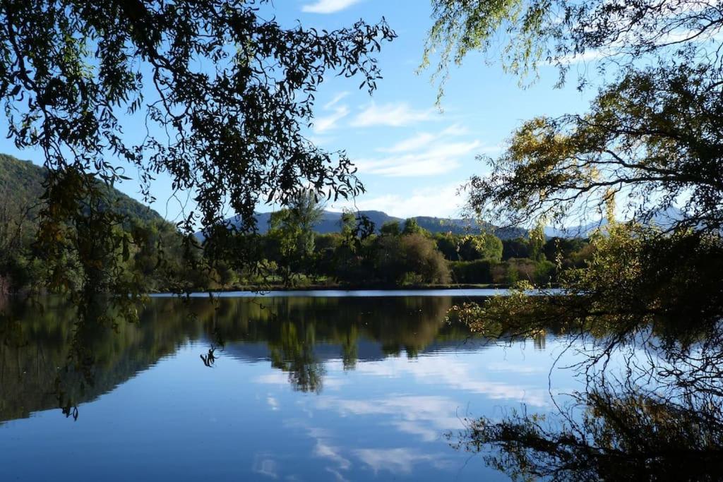 Cottage Les Pyrenees Au Bord De L'Eau Barbazan Eksteriør billede